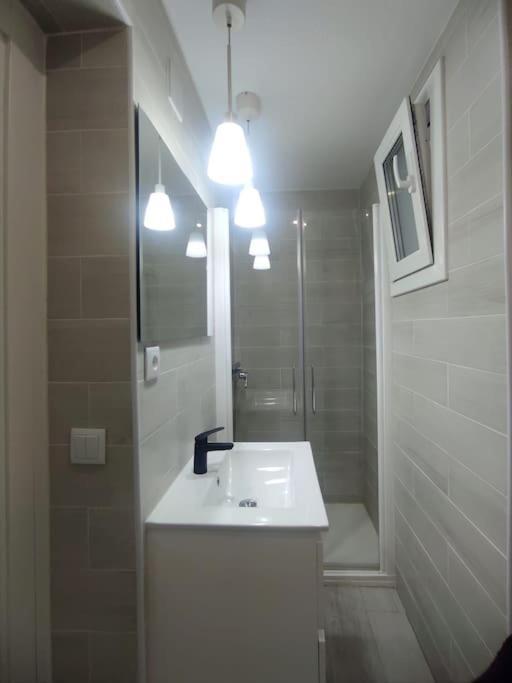 Comfortable Studio In Barrio Salamanca - Bejar Madrid Esterno foto